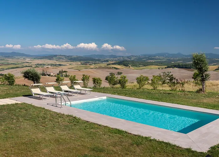 High-quality With Private Pool San Giuseppe Maestrale * بمونتيكاتيني فال دي سيسينا